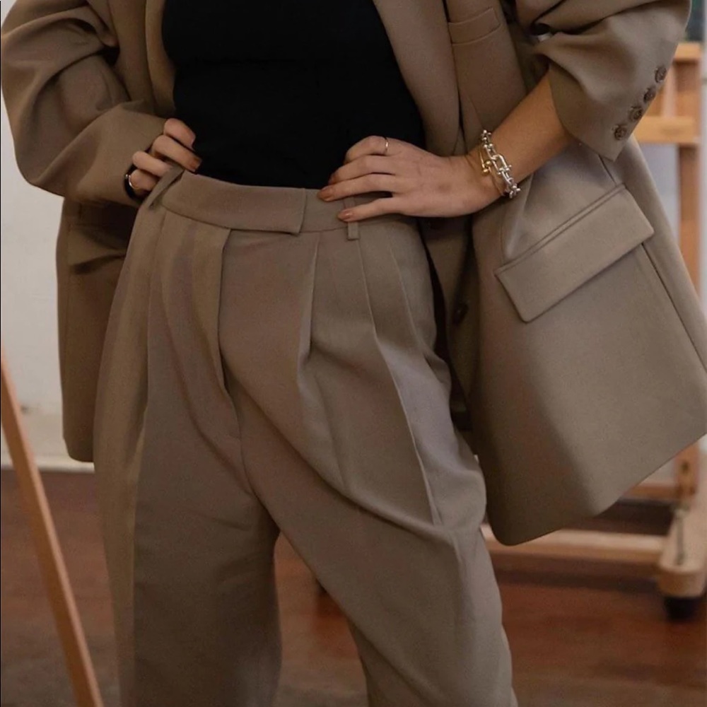 New without tags  The Frankie Shop Bea Pants in Latte